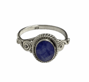 Bague Saphir bleu facetté sur monture argent 925 T56